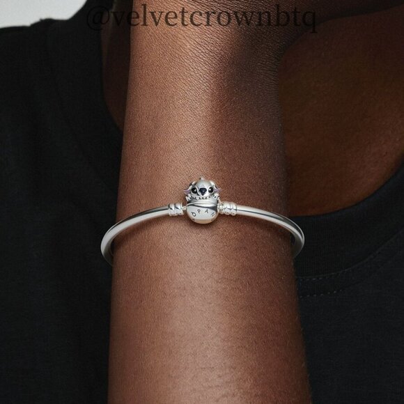 Pandora Pandora Moments Disney Stitch Biting Clasp Bangle - Picture 2 of 2